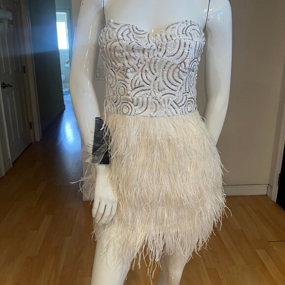 Y2K NWT BEBE ISIS STRAPLESS SEQUIN FEATHER DRESS SIZE S SMALL - Picture 1 of 6